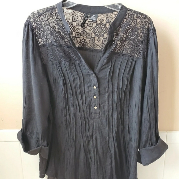 new directions Tops - New Directions Curvy Blouse